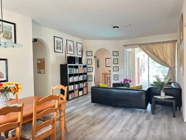 Sarasota Near Siesta Key Beaches Vacation Retreat- Family Friendly Getaway